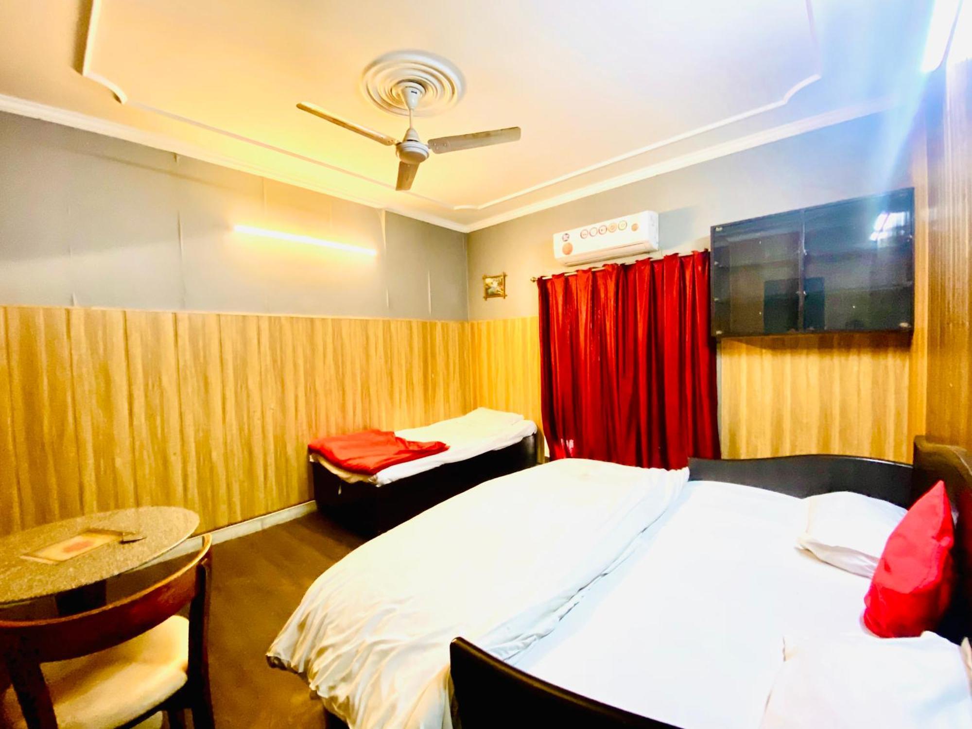 Osakataj Otel Agra  Dış mekan fotoğraf