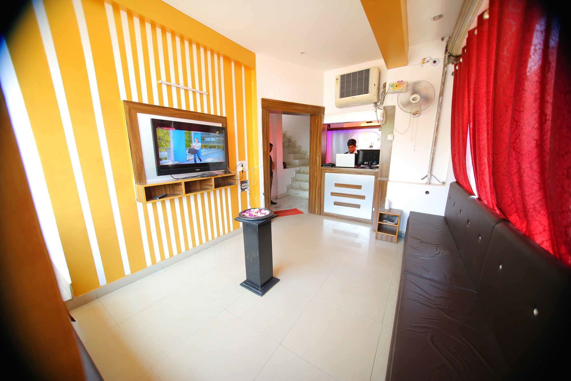 Osakataj Otel Agra  Dış mekan fotoğraf