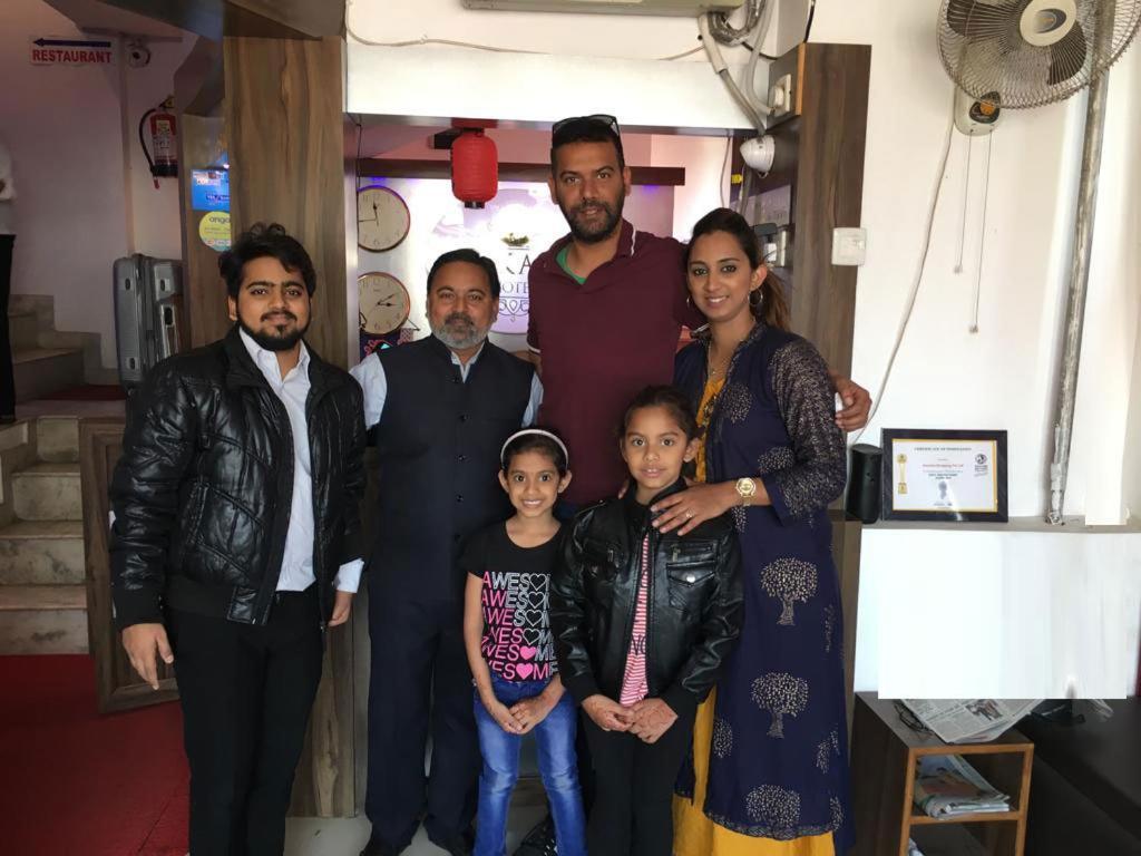 Osakataj Otel Agra  Dış mekan fotoğraf
